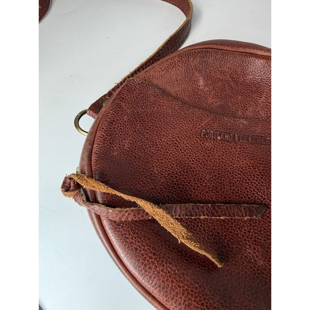 Portland Leather Round Crossbody Bag Brown Circle Zip Purse Adjustable Strap - Picture 2 of 8